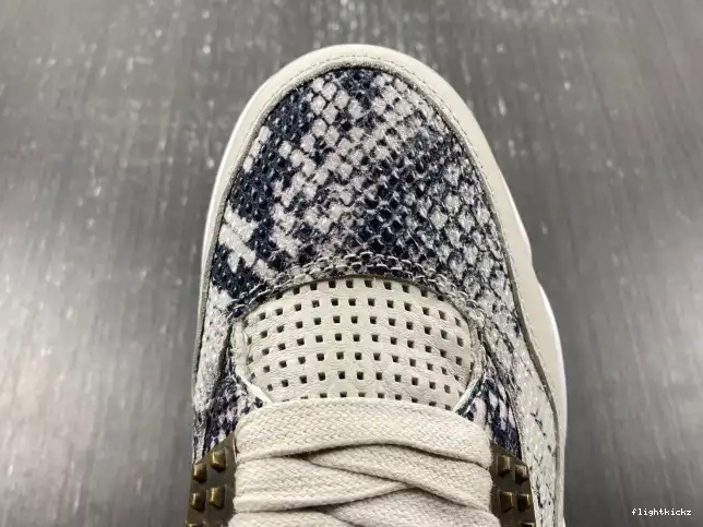 Jordan 819139-030 Snakeskin 4 Retro 0704
